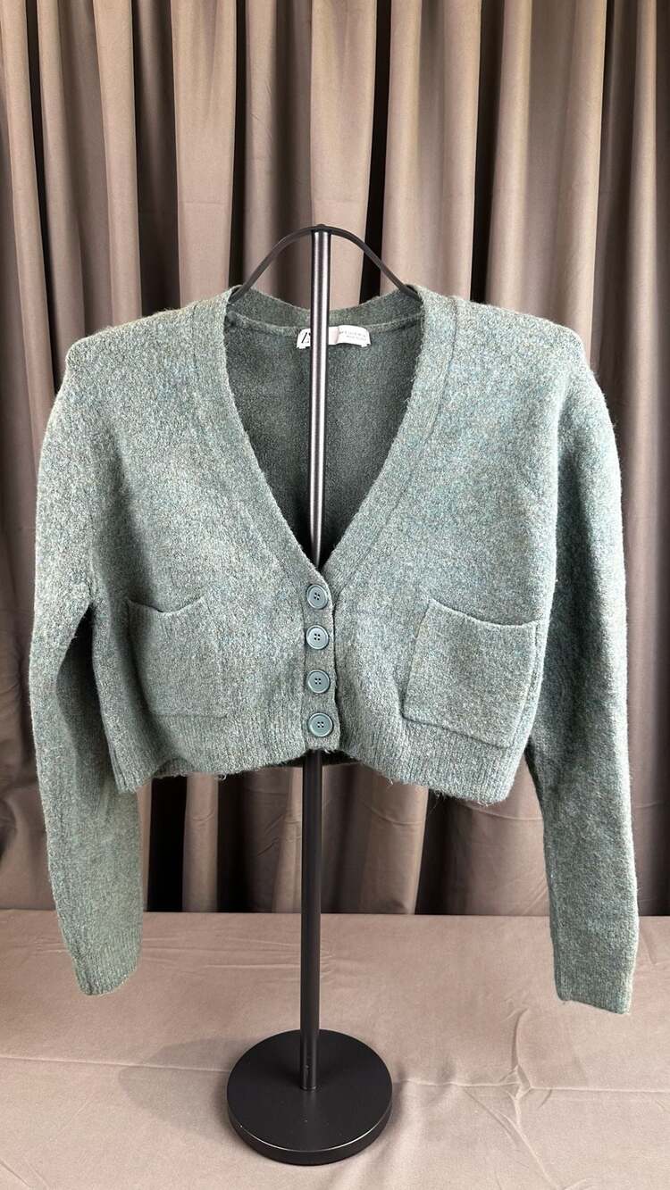 Zara Cardigan Size S Green Knit V-Neck Cropped Pocket - Picture 2 of 4